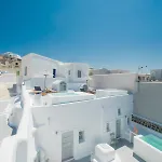 Aqua Serenity Luxury Santorini 3* Foinikiá
