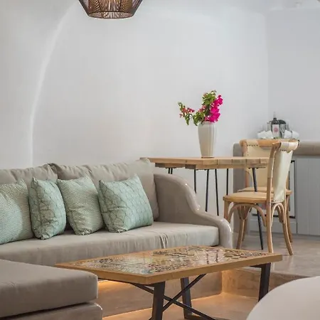 Apart Otel Aqua Serenity Luxury Santorini