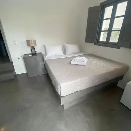 Aqua Serenity Luxury Santorini Apart Otel