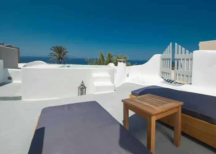 Aqua Serenity Luxury Santorini
