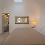 Aqua Serenity Luxury Santorini Aparthotel