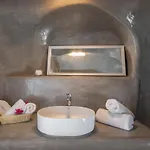 Aqua Serenity Luxury Santorini Apartmanhotel