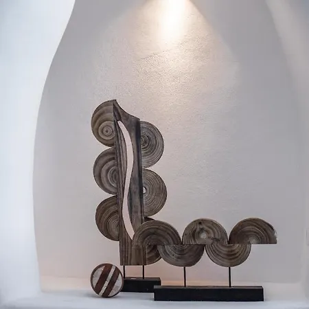 Lägenhetshotell Aqua Serenity Luxury Santorini 3*