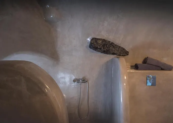 Aqua Serenity Luxury Santorini