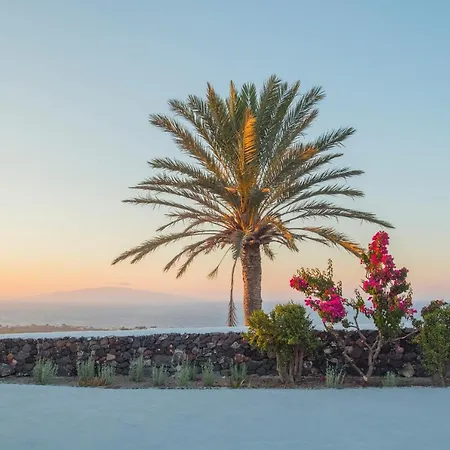 Aqua Serenity Luxury Santorini